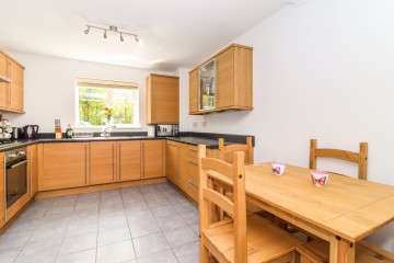 image of 6 Meadow View, Little Chalfont