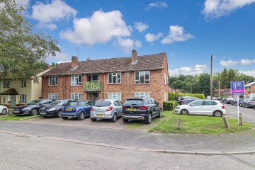 image of 30 Shepherds Close, Hurley