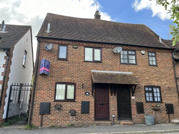 image of 6 Red Lion Way, Wooburn Green